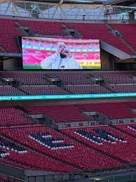 أكبر إفطار في العالم.. أذان المغرب يدوي داخل ملعب ويمبلي