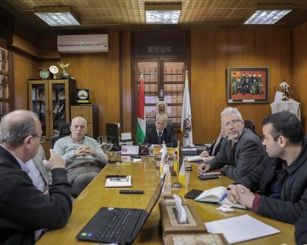 بلدية غزة تبحث الخطة المرورية البديلة خلال مرحلة تنفيذ مشروع مفترق الشجاعية