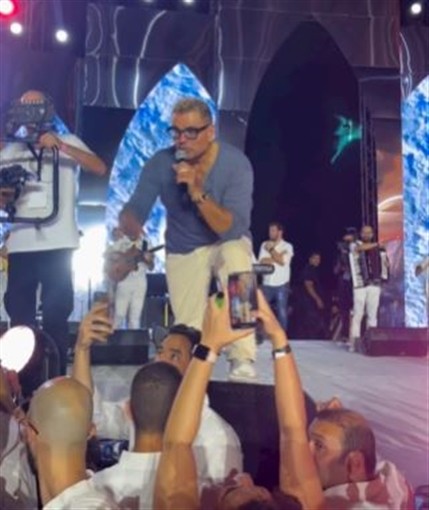 رسالة خاصة من عمرو دياب للنجمة "جوري بكر" بسبب جعفر العمدة