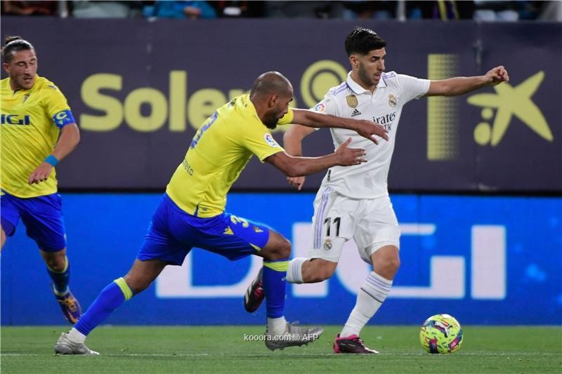 أسينسيو يكسب رهانه ضد أنشيلوتي