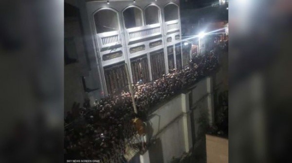 مئات القتلى والإصابات خلال تدافعٍ لاستلام مساعدات في صنعاء