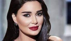 ضيف مميز مع سيرين عبد النور في سيارتها فمن يكون؟