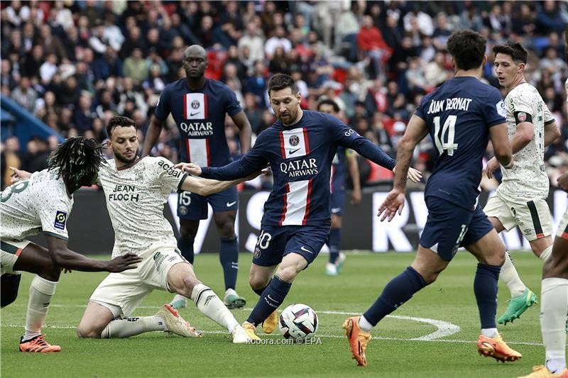 بالصور : اللقب تحت التهديد.. باريس يسقط بثلاثية أمام لوريان