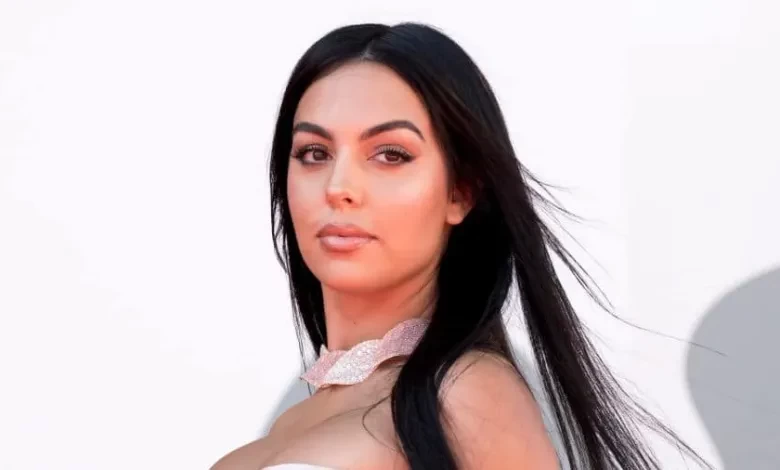 شاهد : جورجينا رودريغيز ترد على شائعة انفصالها عن رونالدو.. هذا ما فعلته