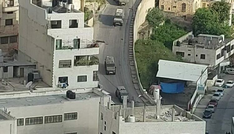 تزامنًا مع قصف بغزة
