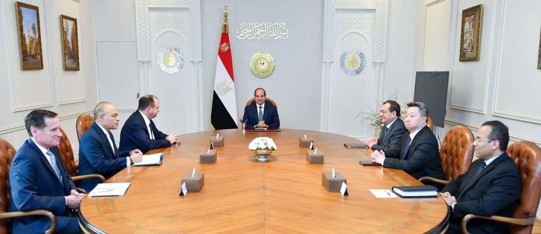 الرئيس السيسي يُتابع أنشطة شركة "أباتشي" في مصر خلال الفترة القادمة 