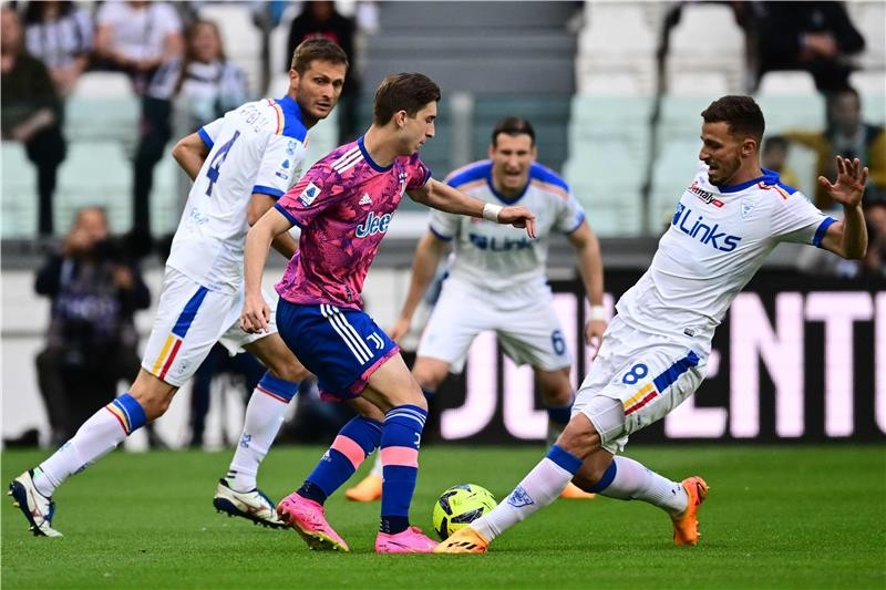 بالصور: يوفنتوس ينجو من التعثر أمام ليتشي