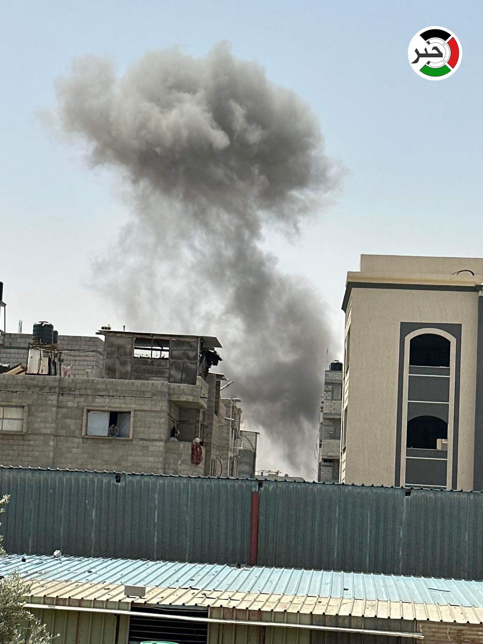 طيران الاحتلال يستهدف عدة أماكن في قطاع غزة