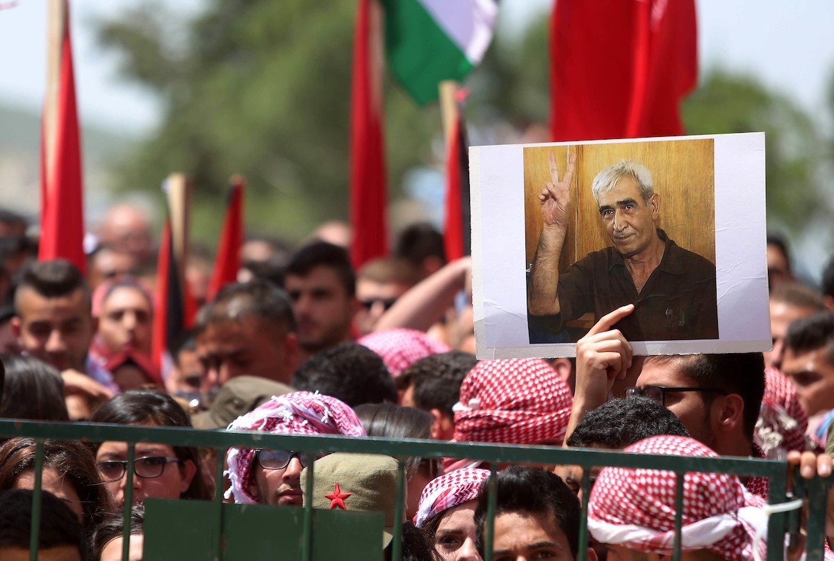 "الشعبية" بالسجون تؤكّد: ماضون في مواجهتنا للسجان وإجراءاته وعنصريته