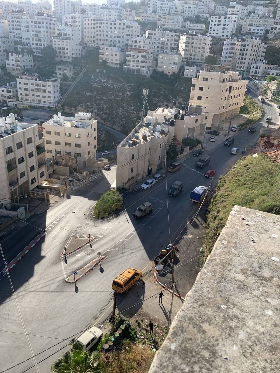 العبري يُجيب.. كيف وصل الاحتلال إلى منفذي عملية الأغوار؟