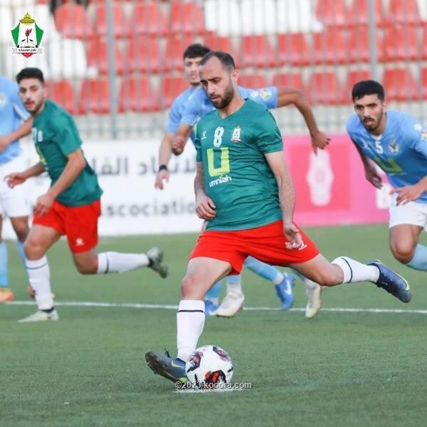 الشغب يوقف مباراة الفيصلي والوحدات في فلسطين واجتماع لبحث تطوراتها