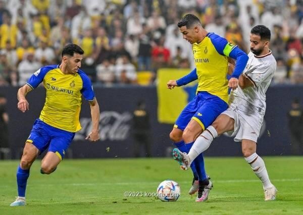 بالصور: رونالدو يحافظ على آمال النصر بريمونتادا مثيرة أمام الشباب