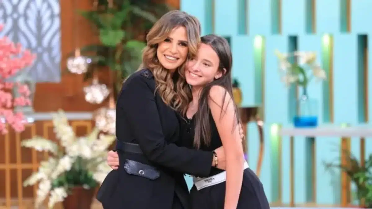 إيمان العاصي: تلقيت رسائل تهديد بخطف ابنتي