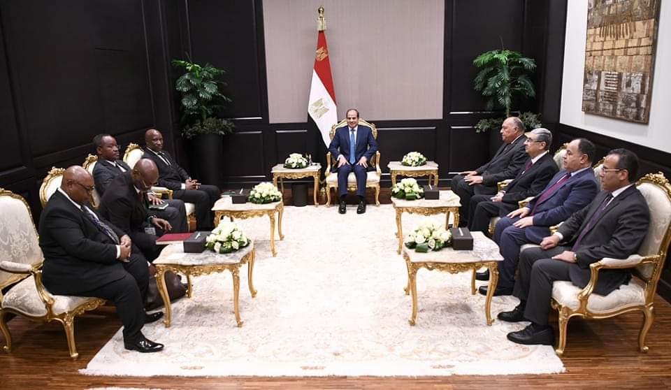 السيسي يبحث مع رئيس وزراء جمهورية بوروندي سبل تعزيز التعاون بين البلدين 