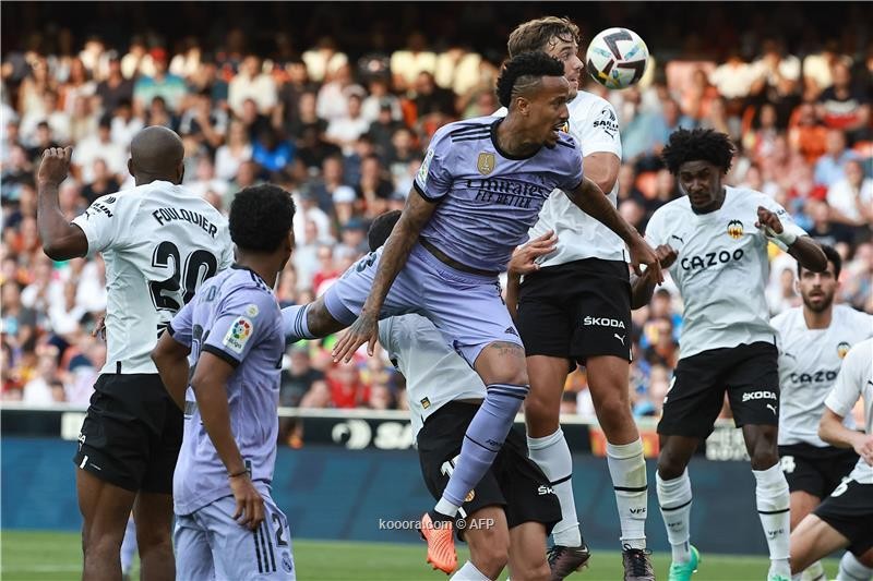 بالصور.. ريال مدريد يواصل الترنح ويهدي فالنسيا قبلة الحياة