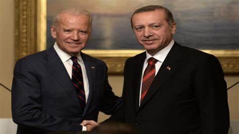 بايدن يُهنئ نظيره التركي أردوغان بمناسبة إعادة انتخابه رئيسًا