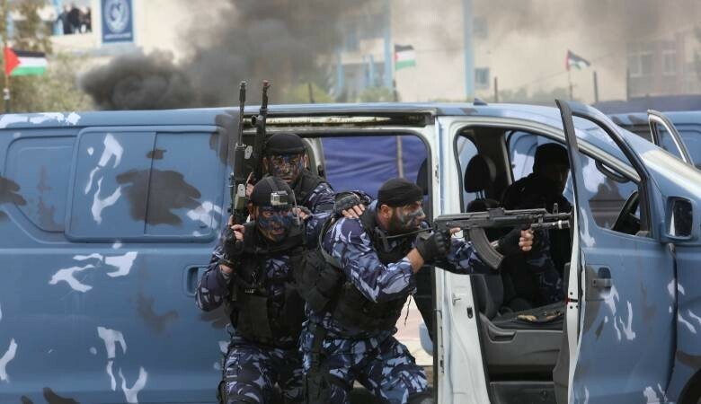 الأجهزة الأمنية تعثر على قاتل قيادي بالمقاومة مقتولاً في منزل تحصن به شمال غزة