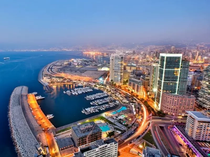 شاهد : أفضل 10 فنادق في بيروت لقضاء إجازة قصيرة في الصيف