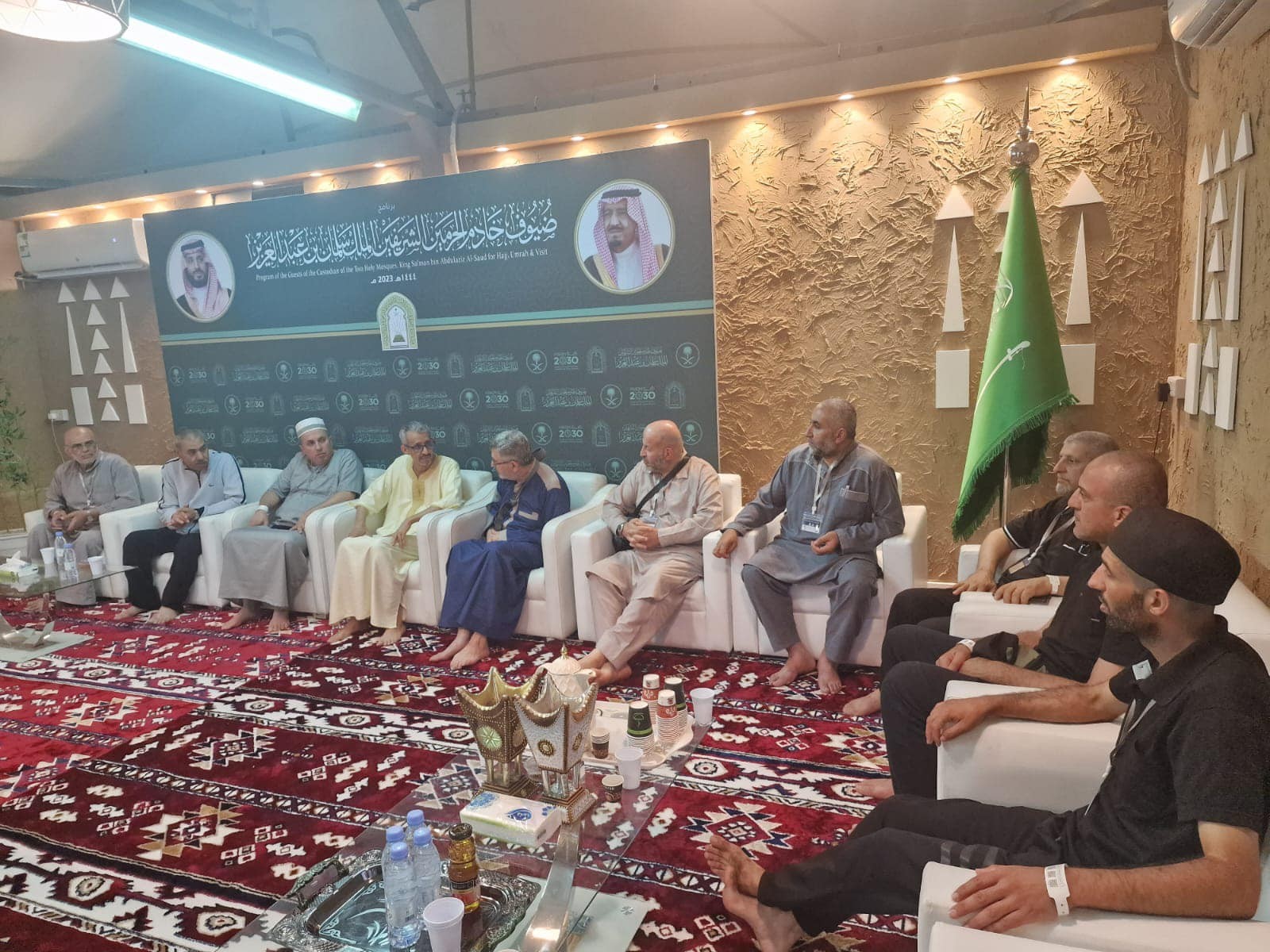 مدير عام "الألكسو" يزور بعثة حجاج فلسطين من أسر الشهداء والأسرى والجرحى