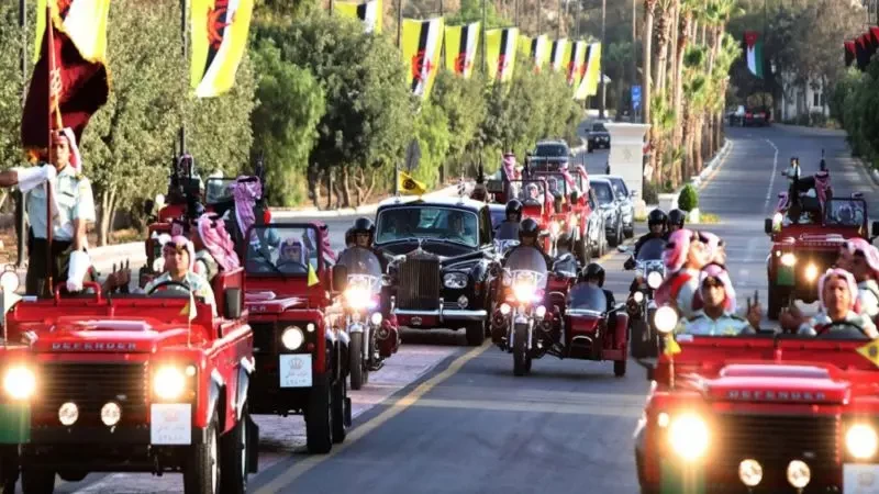 شاهد : كيف تستعد لموكب زفاف الأمير الحسين والآنسة رجوة؟