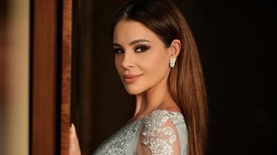 بسبب فستانها..كارول سماحة تتعرض لموقف محرج