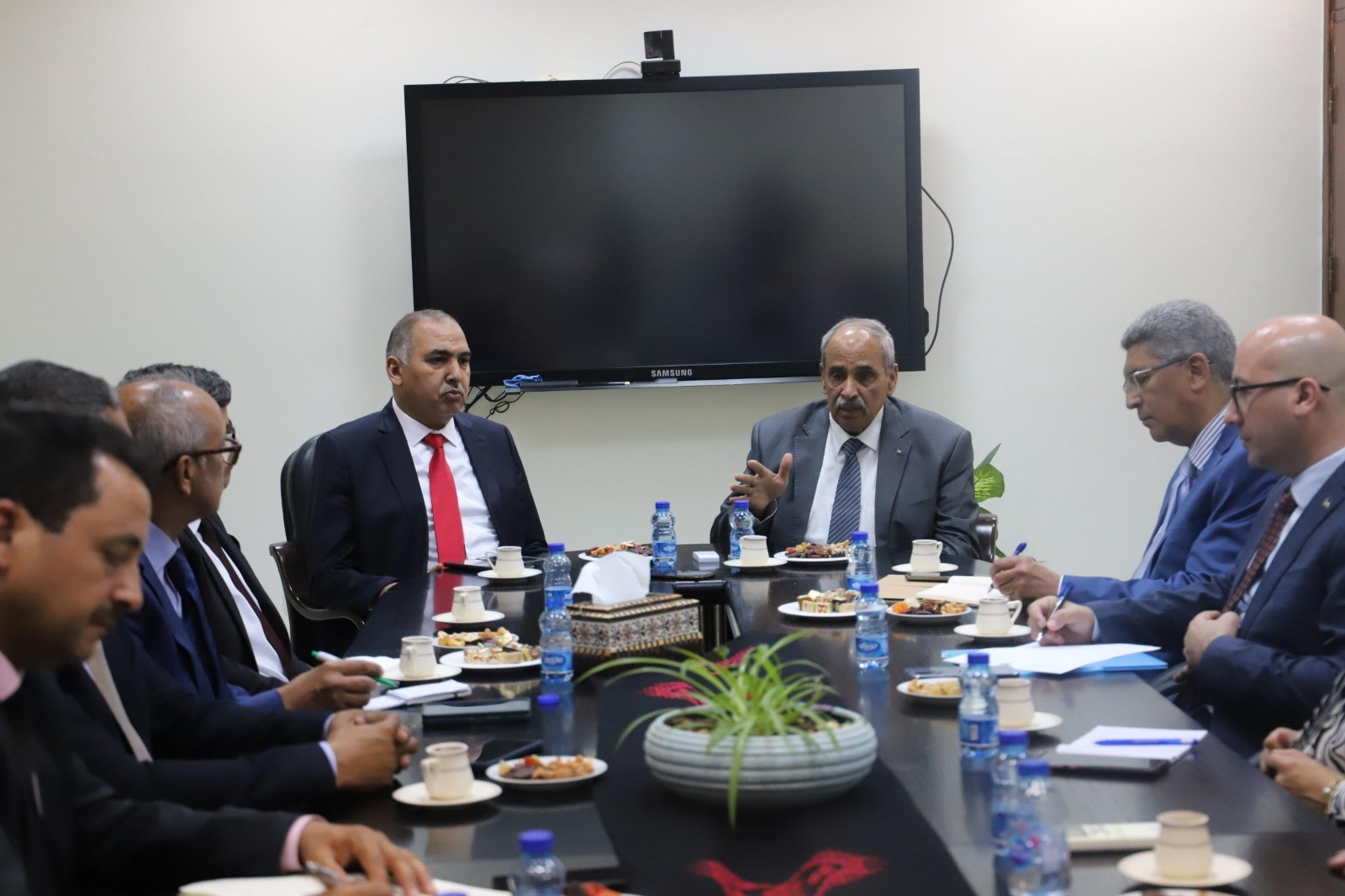 وزير الأشغال يوجه دعوة للشركات والمكاتب الهندسية المغربية للعمل والاستثمار في فلسطين 