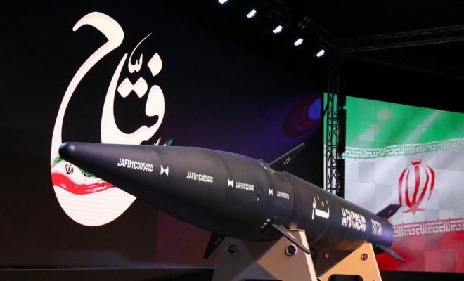 تعرف على صاروخ إيران الجديد "فتاح" الذي يُهدد أمن "إسرائيل"