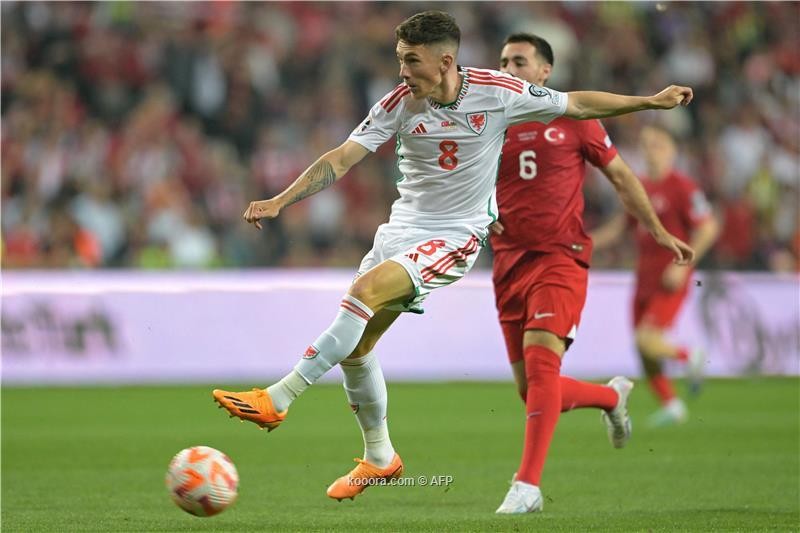 بالصور: تركيا تعتلي الصدارة بفوز متأخر على ويلز