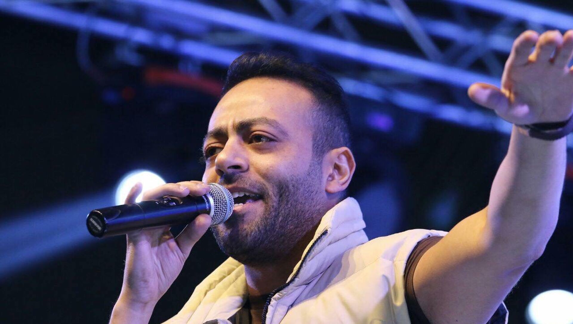 تامر عاشور: غنائي مهرجانات من رابع المستحيلات