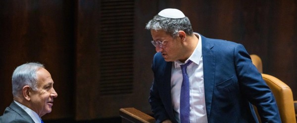 العبري يكشف عن خلافات تثير المخاوف من حدوث انفجار "إسرائيلي"