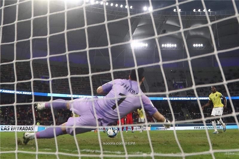 بالصور : كوريا الجنوبية تضرب موعدا مع نيجيريا بمونديال الشباب