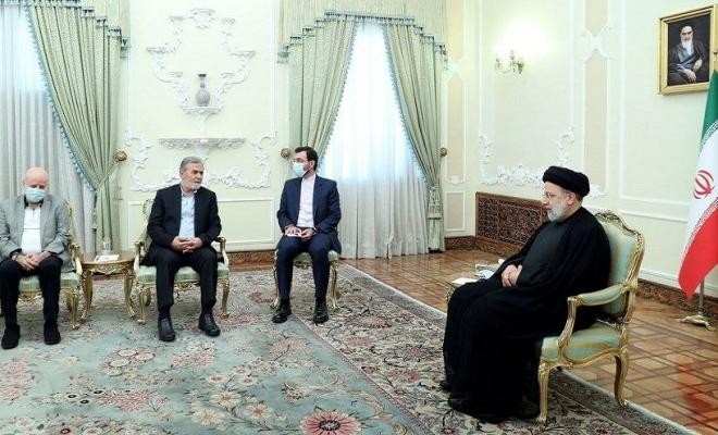 النخالة يلتقي الرئيس الإيراني في طهران
