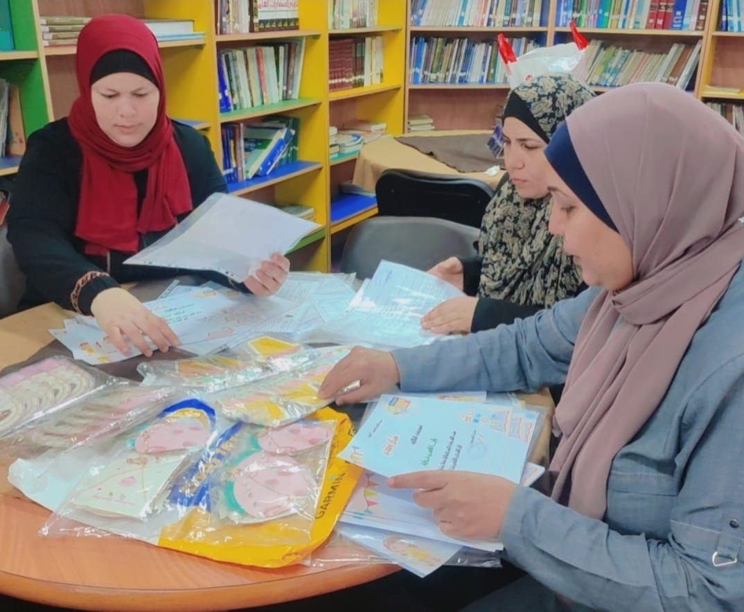 التعليم بغزة تعلن موعد توزيع الشهادات المدرسية
