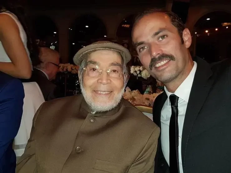 فيديو : حسن يوسف يوافق على تقديم نجله مشاهد القبلات.. "خليه يدوق"