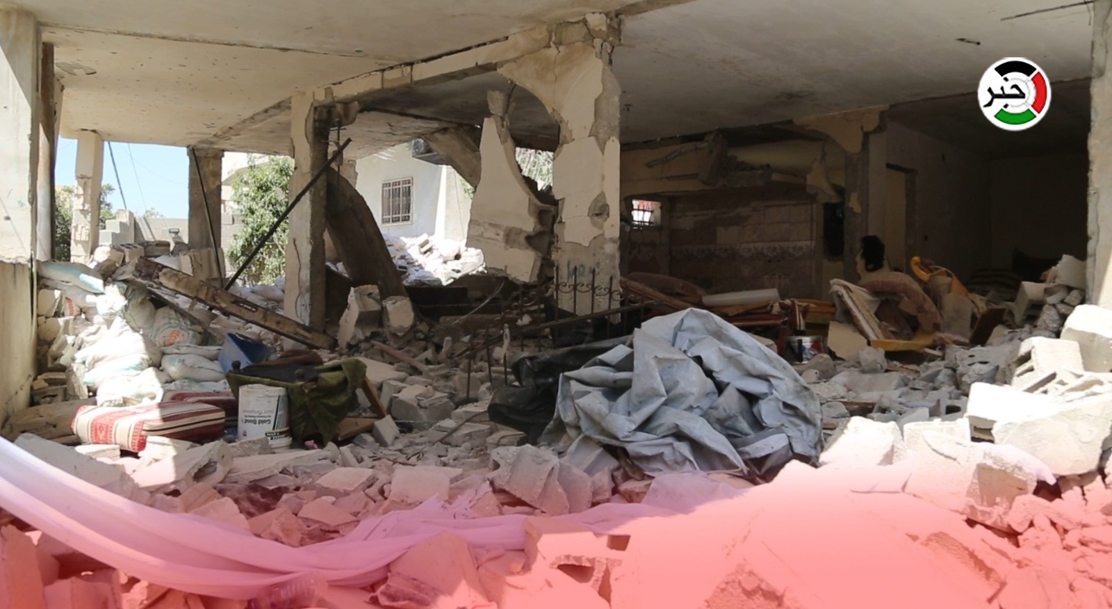 "لعدة ساعات قليلة"