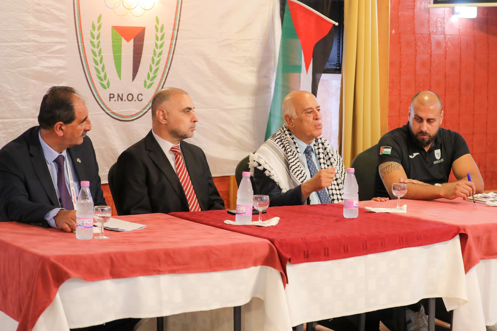 الرجوب وأبو عيطة يزوران بعثة فلسطين المشاركة بدورة الألعاب العربية