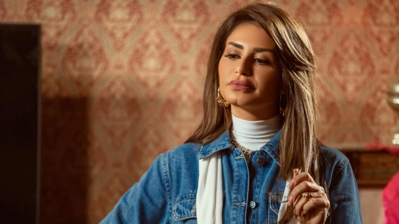 شاهد : منة فضالي و "نيولوك" يخطف الأنظار