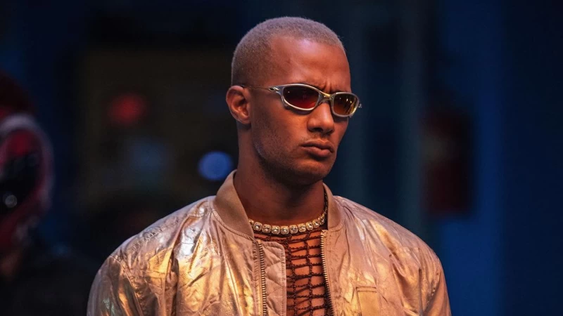 شاهد : محمد رمضان يثير الجدل بتقليده ترافيس سكوت..والجمهور يتهمه بالماسونية