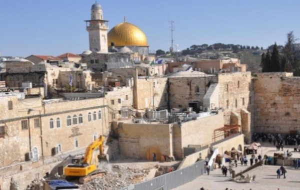 قناة عبرية تكشف عن جهود بناء الهيكل الثالث في المسجد الأقصى 