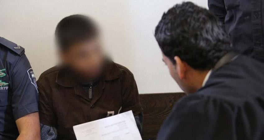 الاحتلال يقدم لائحة اتهام ضد فتى من جنين بزعم تنفيذه عملية في بني براك