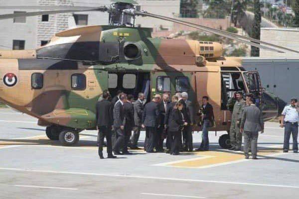 الرئيس عباس يصل جنين عبر طائرة مروحية أردنية