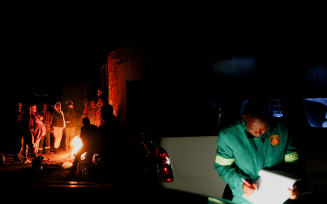 مصرع 16 شخصًا في تسرب غاز في أحد أحياء جنوب إفريقيا