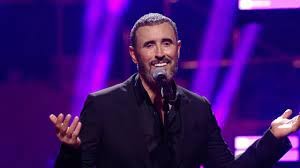 لأول مرة.. كاظم الساهر يغني مع حفيدتيه في حفل فني كبير