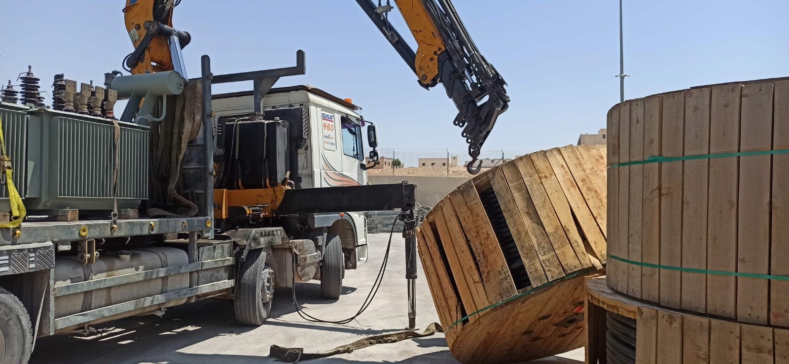 إعادة خدمة الكهرباء مجددًا لمخيم جنين