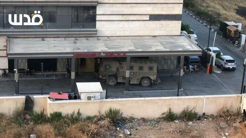 بالفيديو: الاحتلال يصيب 3 مواطنين بالرصاص خلال استهدافه مشفى جنين الحكومي