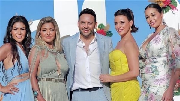 أبطال "أولاد حريم كريم" يحتفلون بانتهاء التصوير