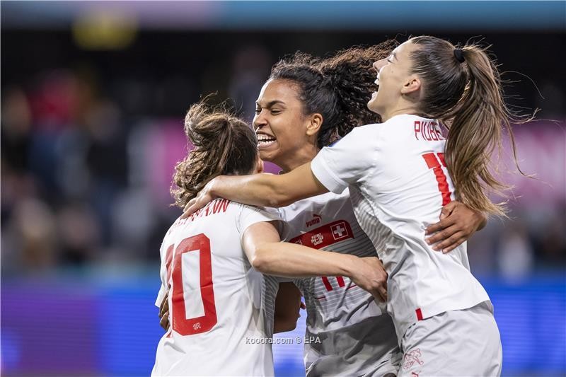 بالصور : سويسرا تهزم الفلبين وتتصدر مجموعتها بمونديال السيدات