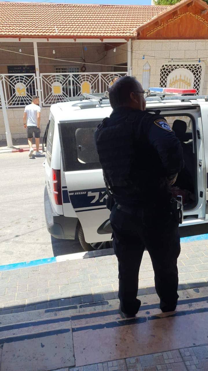 قناة عبرية: سيارة مسرعة تطلق النار صوب سيارة لشرطة الاحتلال قرب نابلس