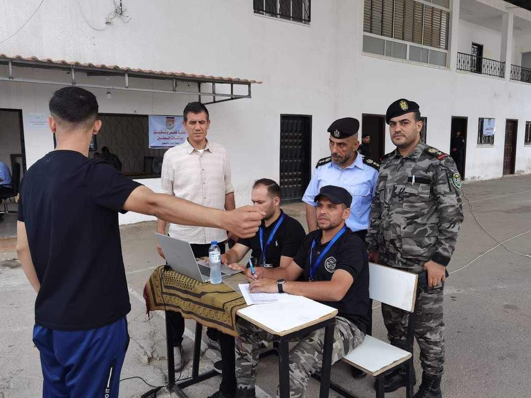 كلية الرباط بغزة تشرع بالمرحلة الأولى لاختيار الطلاب الجدد