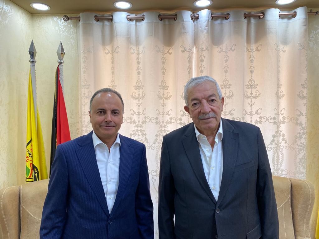 تفاصيل لقاء العالول مع السفير المصري في رام الله